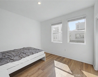 1713 Lychee Street - Photo Thumbnail 17