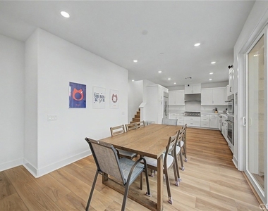 1713 Lychee Street - Photo Thumbnail 5