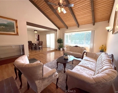 512 Concord - Photo Thumbnail 9