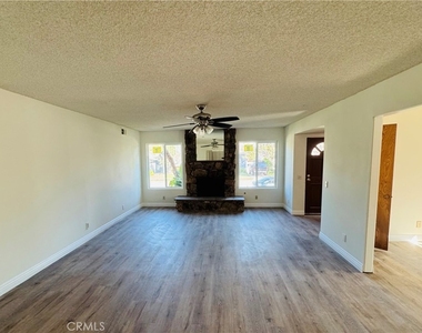 5140 E Los Flores - Photo Thumbnail 2