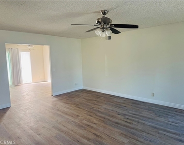 5140 E Los Flores - Photo Thumbnail 9