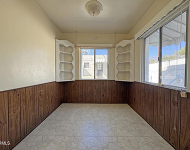 1615 1/2 E Washington Boulevard - Photo Thumbnail 11