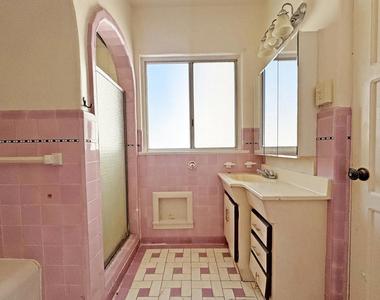 1615 1/2 E Washington Boulevard - Photo Thumbnail 15