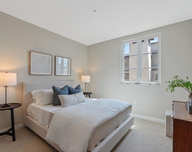111 N Madison Avenue - Photo Thumbnail 13