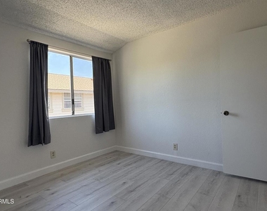 1811 Ewing Court - Photo Thumbnail 22