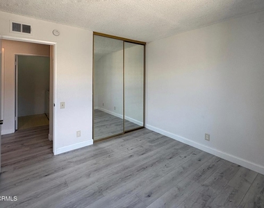 1811 Ewing Court - Photo Thumbnail 25