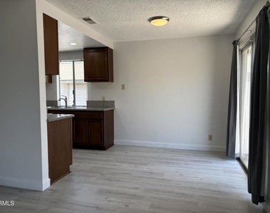1811 Ewing Court - Photo Thumbnail 14