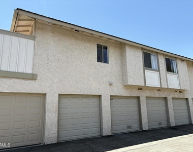 1811 Ewing Court - Photo Thumbnail 4