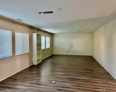 7322 Sage Tree Court - Photo Thumbnail 4