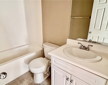 7322 Sage Tree Court - Photo Thumbnail 10
