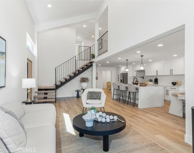 22526 Lake Forest Lane - Photo Thumbnail 4