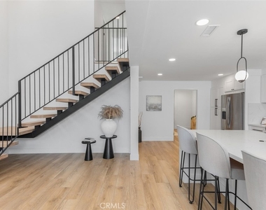 22526 Lake Forest Lane - Photo Thumbnail 10