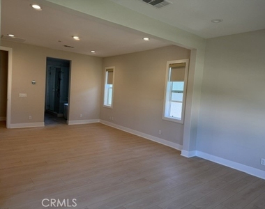130 Sierra Madre - Photo Thumbnail 16