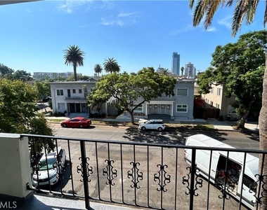 737 E 5th - Photo Thumbnail 1