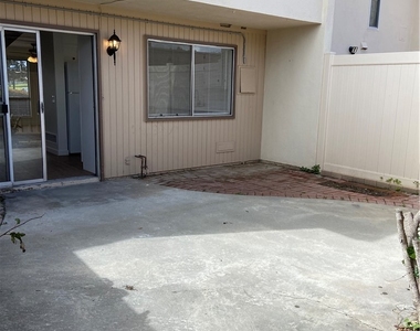21292 Greenspray Lane - Photo Thumbnail 9