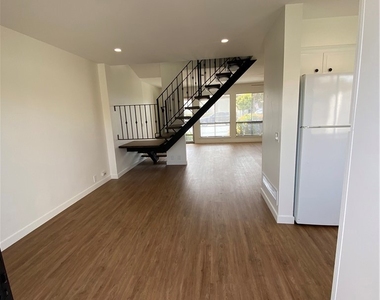 21292 Greenspray Lane - Photo Thumbnail 6