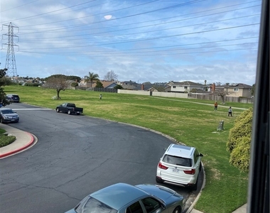 21292 Greenspray Lane - Photo Thumbnail 14
