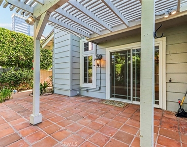 13595 Banyon - Photo Thumbnail 29