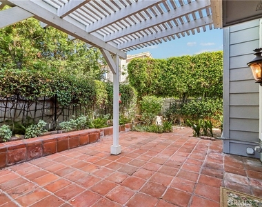 13595 Banyon - Photo Thumbnail 28