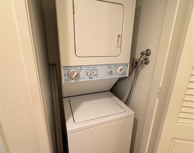 3252 San Amadeo, Unit Q - Photo Thumbnail 9