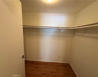 3252 San Amadeo, Unit Q - Photo Thumbnail 7