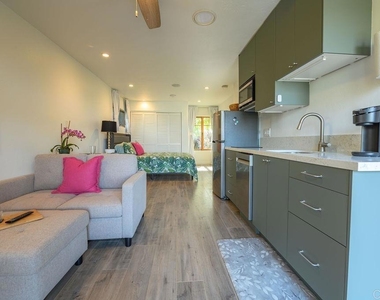 1300 Belleview - Photo Thumbnail 12