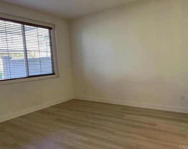 10428 Whitcomb Way - Photo Thumbnail 21