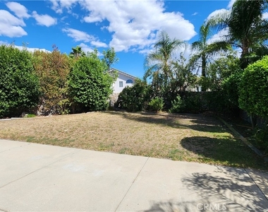 6321 Traminer Court - Photo Thumbnail 19
