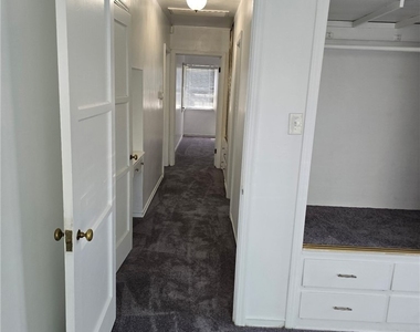 2912 W 82nd Place - Photo Thumbnail 11