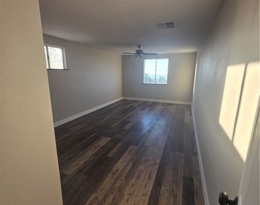20370 Lakeridge - Photo Thumbnail 1