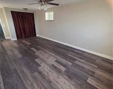 20370 Lakeridge - Photo Thumbnail 6