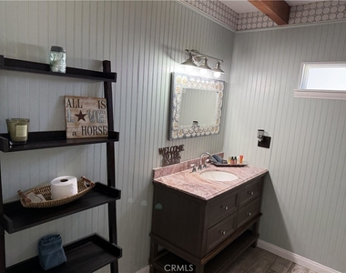 16524 Oldenburg Road - Photo Thumbnail 5
