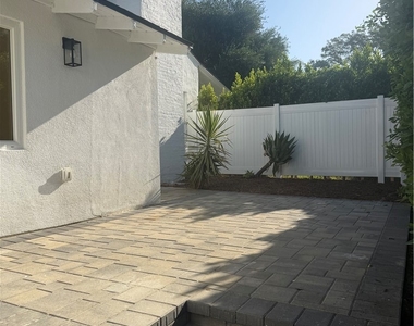 1431 Montgomery - Photo Thumbnail 2