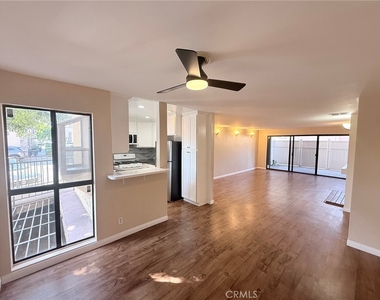 2121 Scott Road - Photo Thumbnail 4