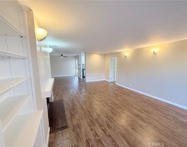 2121 Scott Road - Photo Thumbnail 9