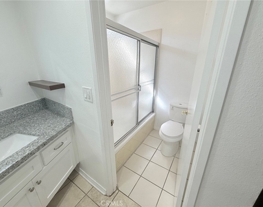 2121 Scott Road - Photo Thumbnail 12