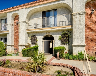 521 E Lomita Avenue - Photo Thumbnail 1