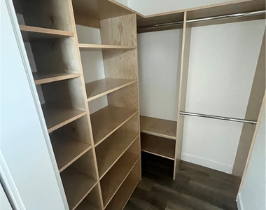 4062 Randolph Street - Photo Thumbnail 7