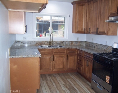 1023 S Castlegate - Photo Thumbnail 4