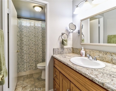 317 W 1st - Photo Thumbnail 15
