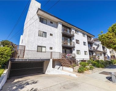 835 E Lomita - Photo Thumbnail 14