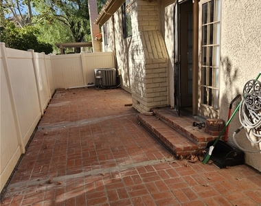 20057 Ave Of The Oaks - Photo Thumbnail 10