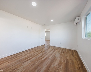 5327 Geer Street - Photo Thumbnail 27