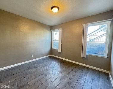 1472 1/2 Sepulveda - Photo Thumbnail 8