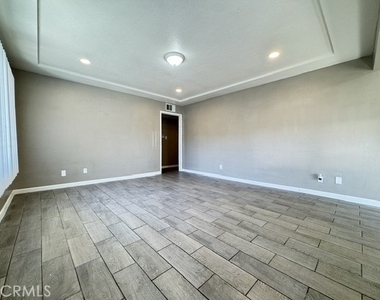 1472 1/2 Sepulveda - Photo Thumbnail 1