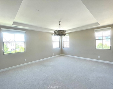 4013 N Highland Court - Photo Thumbnail 10