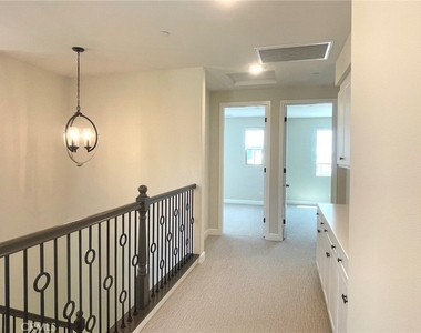 4013 N Highland Court - Photo Thumbnail 8