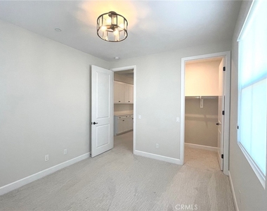 4013 N Highland Court - Photo Thumbnail 15