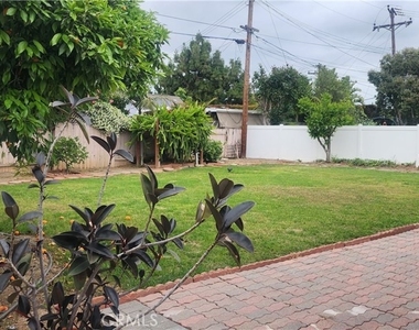 2863 Serang Place - Photo Thumbnail 22