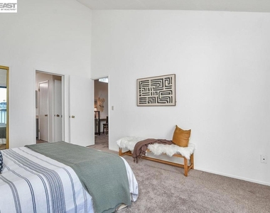 5739 Cutter Loop - Photo Thumbnail 20